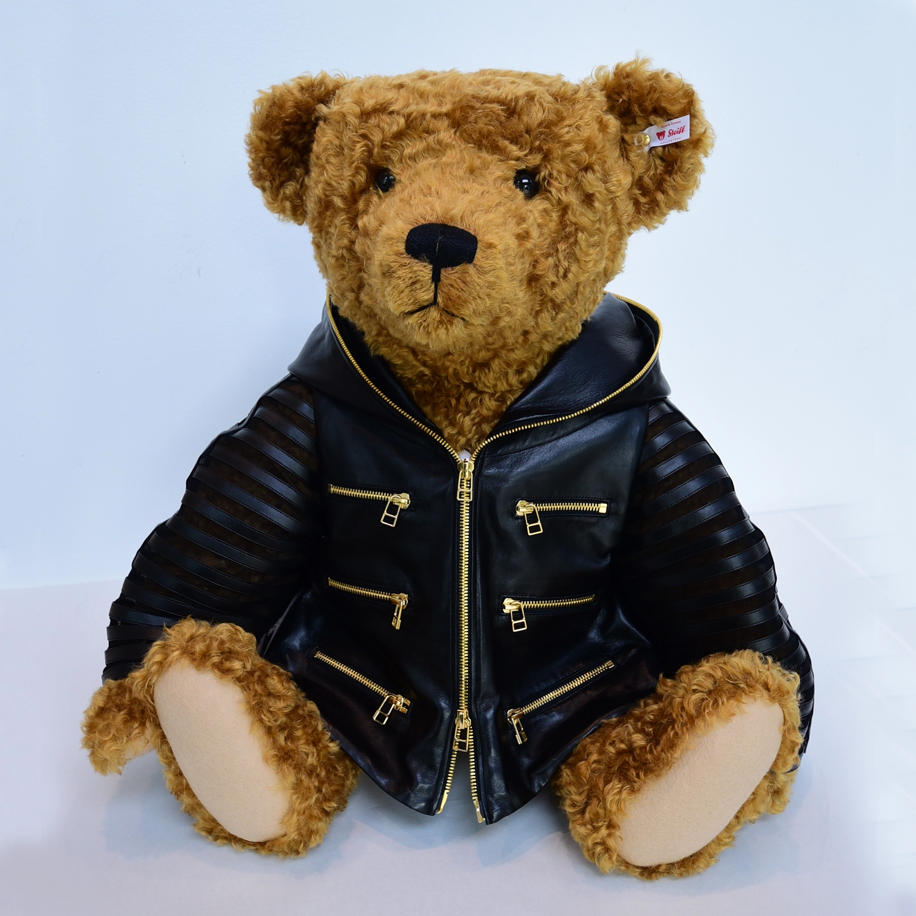 Teddy Bear Homme designed by JUNKO KOSHINO