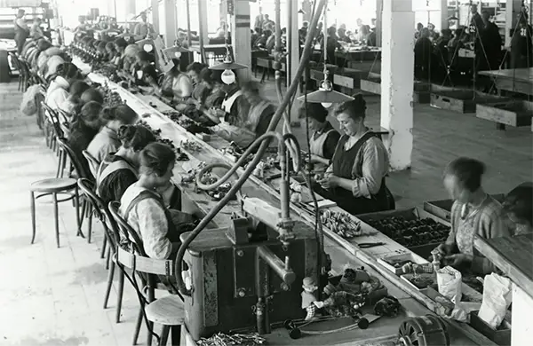 1920年代のシュタイフの工場