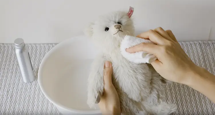ぬいぐるみのお手入れ方法